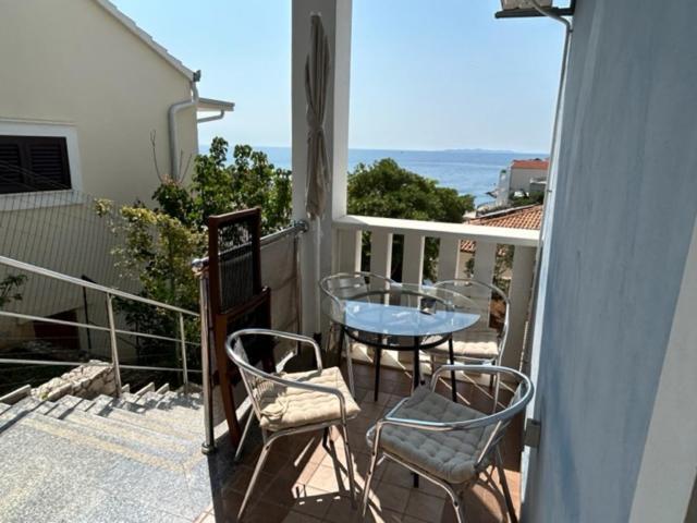 Blue Oasis Aparthotel Primosten Exterior photo